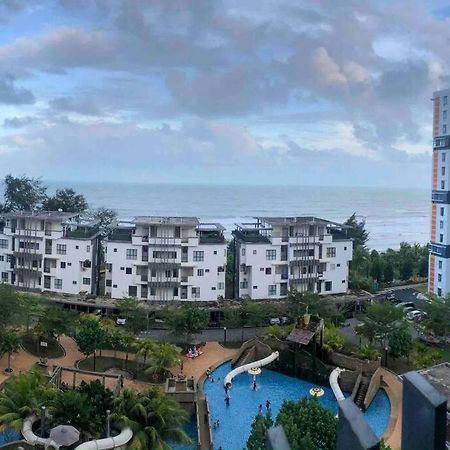 Comfortable 2 Bedroom Beach View Condo Kampong Chengal Lempong Exterior photo